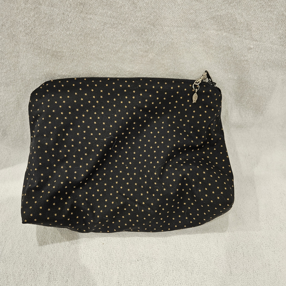 Black and Gold Star Patterned Pouch W Novelty Quote - Picture 3 of 5